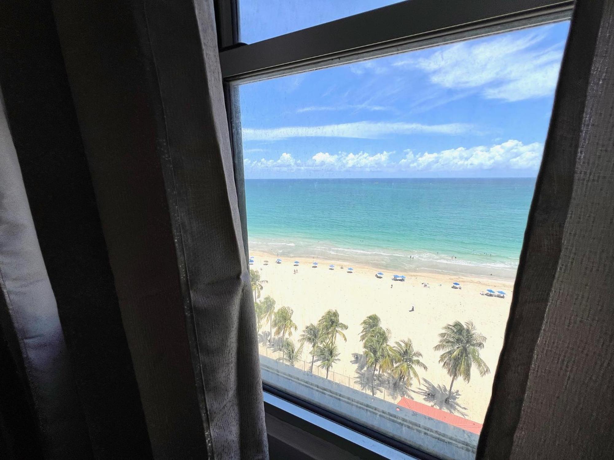 Appartement Gorgeous Ocean View 1Br W/Beach Acess & Pool à San Juan Extérieur photo